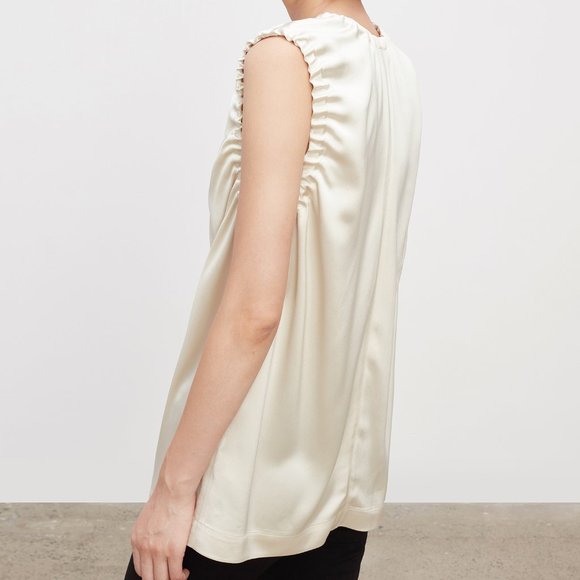 CHICJOC Women Pearl Acetate Satin Sleeveless Top - Picture 4 of 15